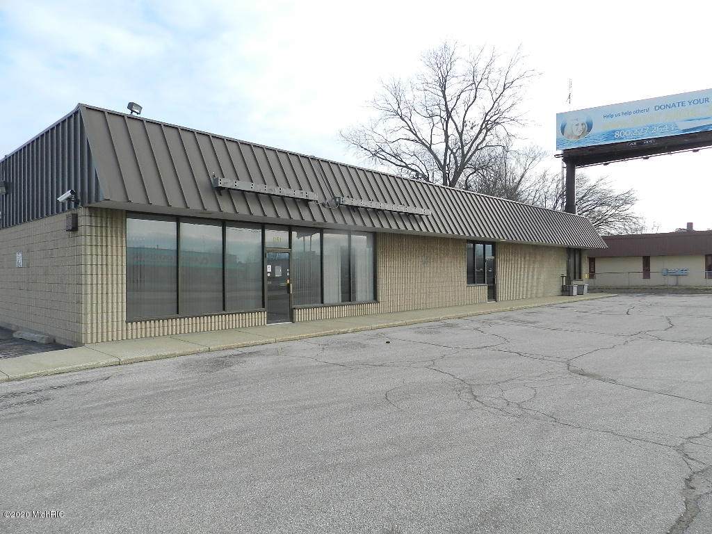1161 Napier Avenue - Photo 1