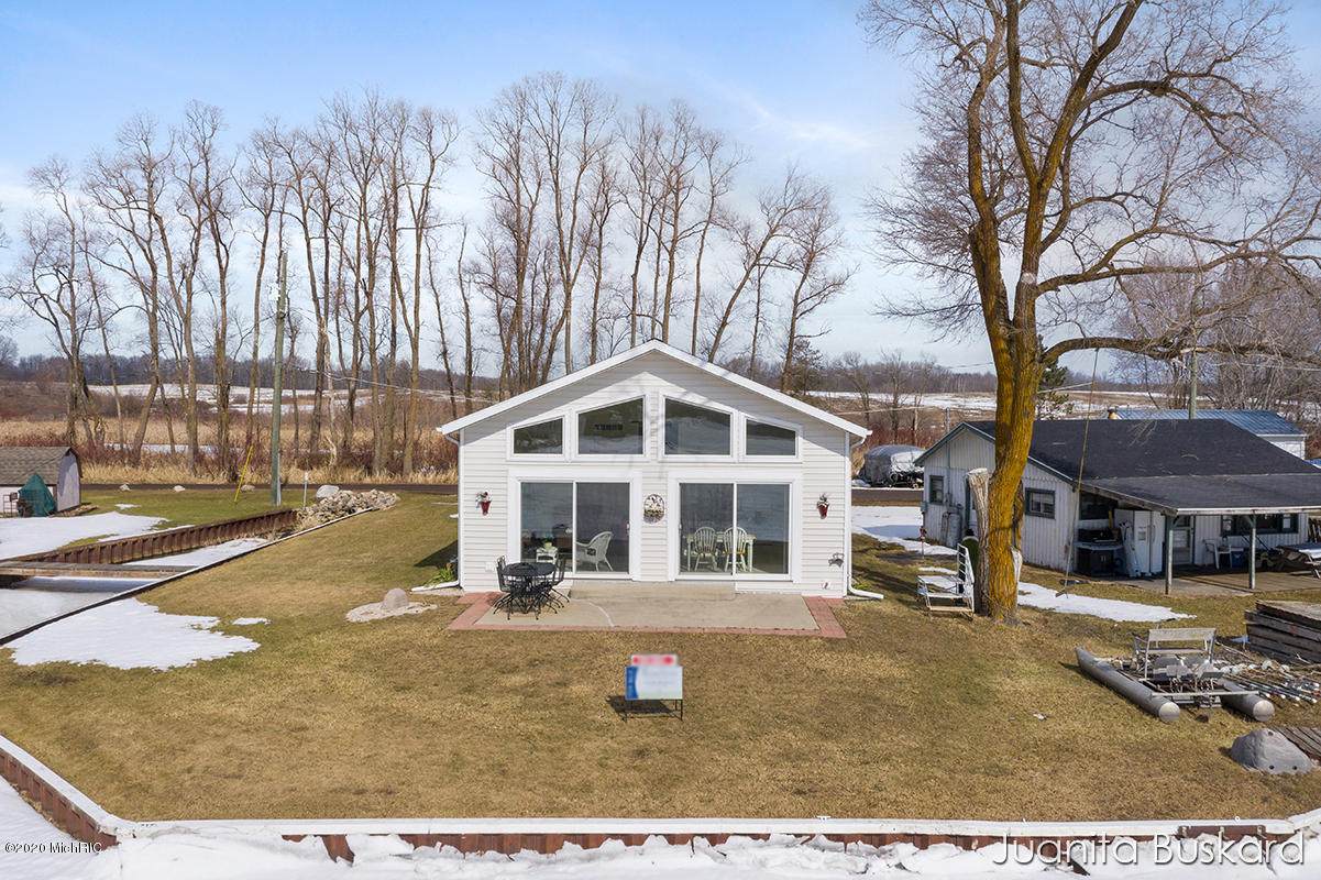 11187 Hahn Beach Drive - Photo 1