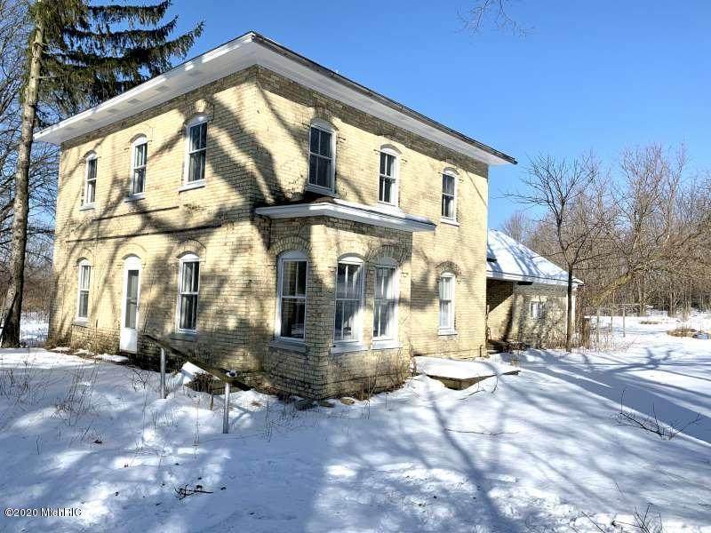 1924 Wilson Road - Photo 1