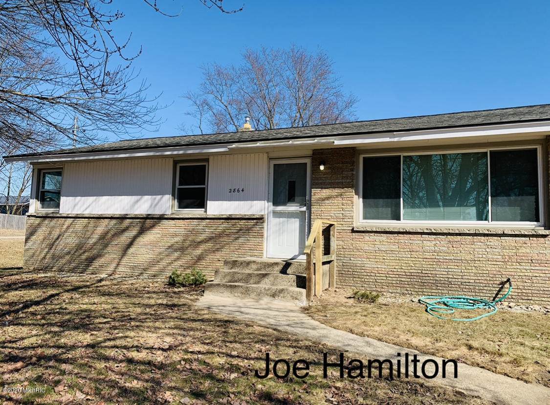 2864 Wallace Avenue - Photo 1
