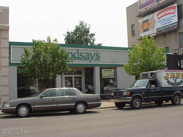 114 Ludington Avenue - Photo 1