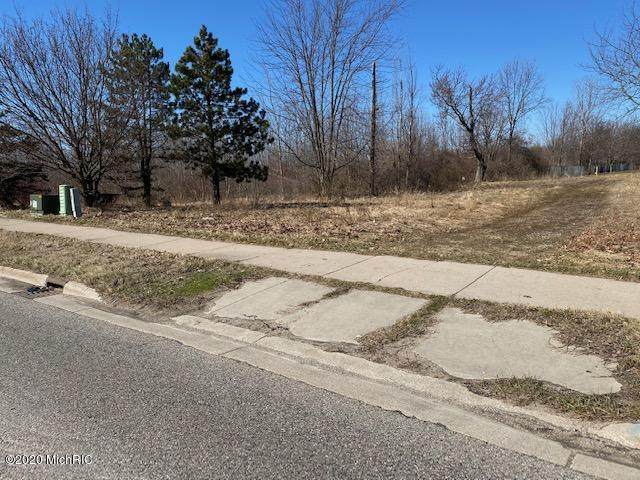 941 16th Street - Photo 1