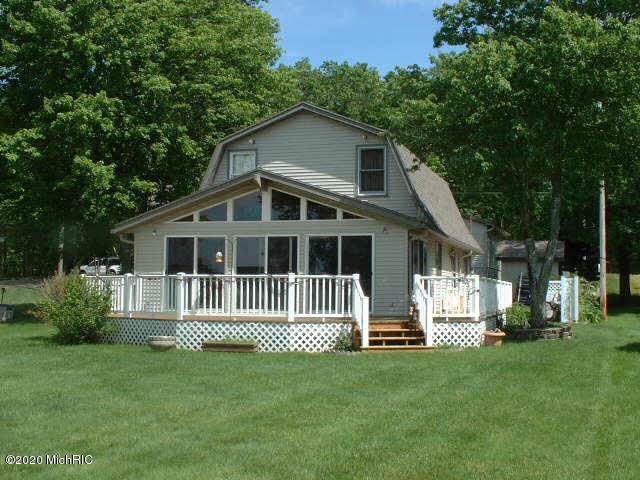 8955 Park Boulevard - Photo 1