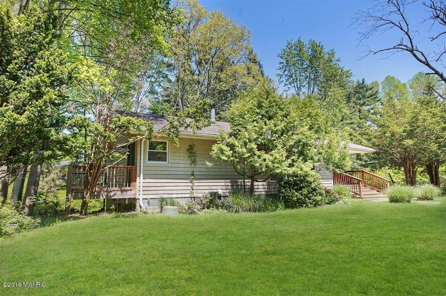 6203 Hillview Court - Photo 1