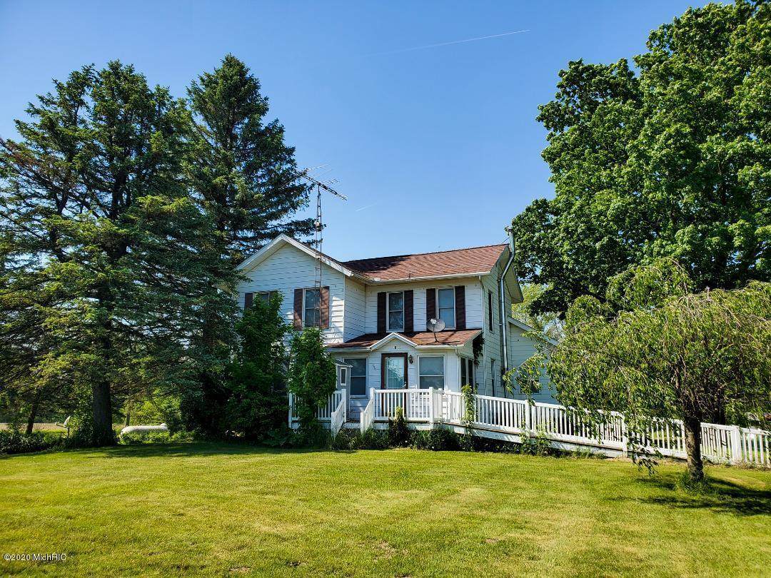 1820 Reading Road - Photo 1