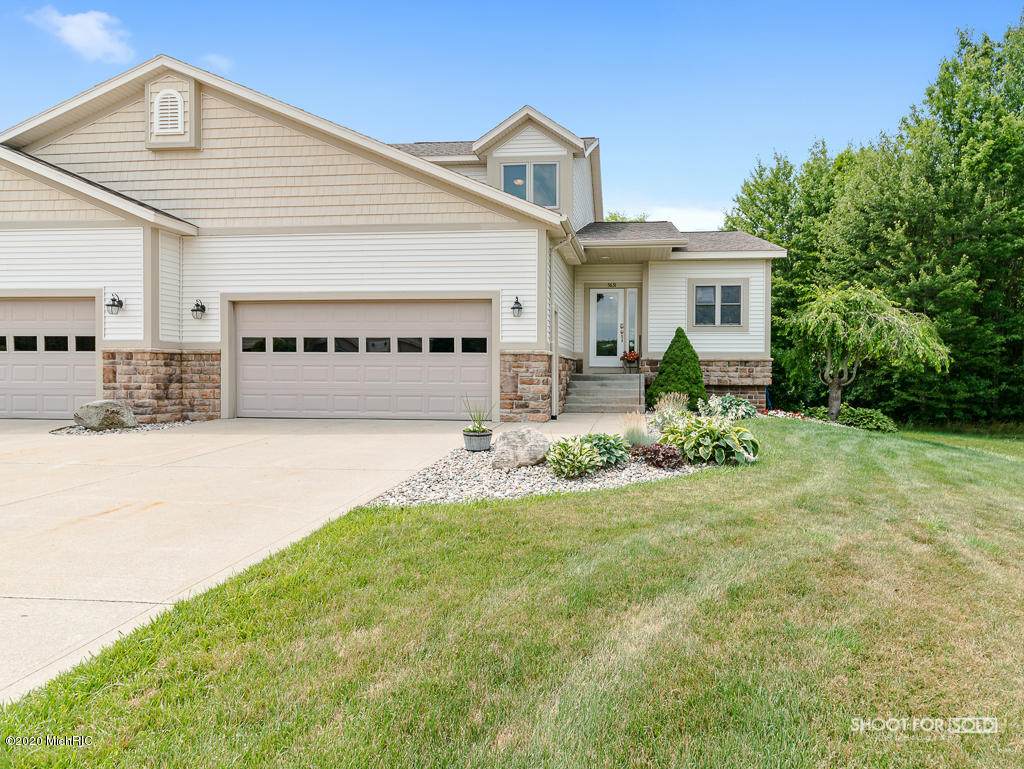 5631 Sandalwood Circle - Photo 1