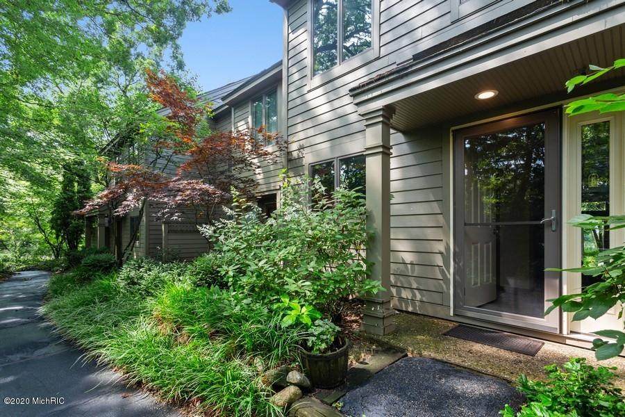 1501 Water Street - Photo 1