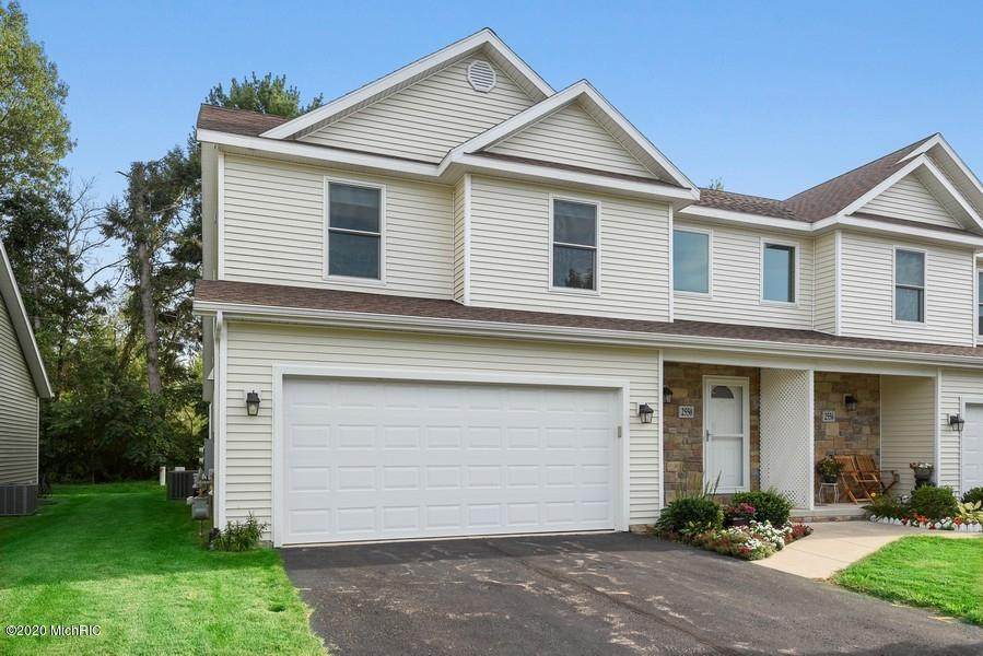 2550 Holiday House Road - Photo 1