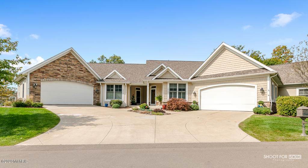16240 Woodvale Boulevard - Photo 1