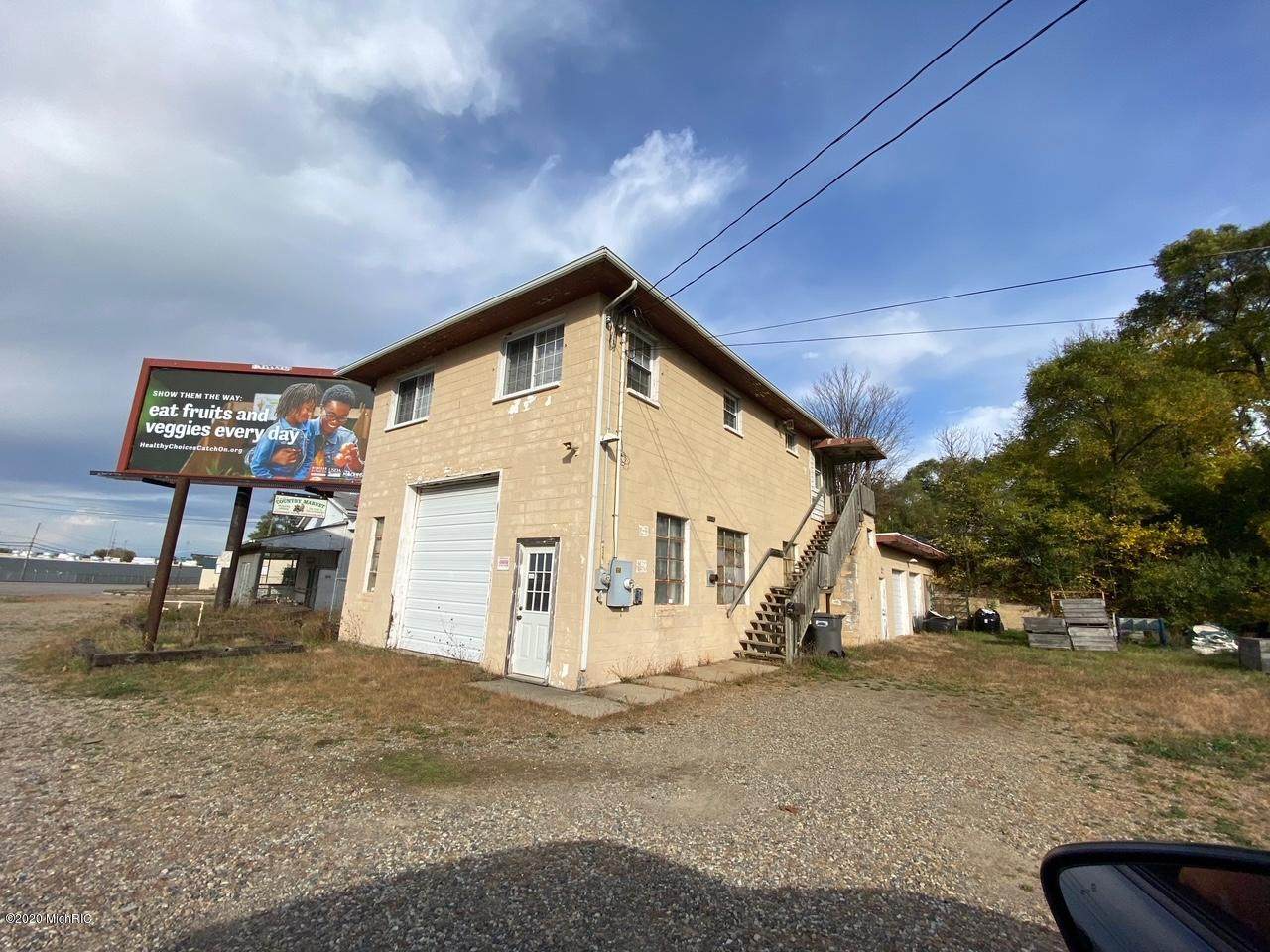 650 Raymond Road - Photo 1