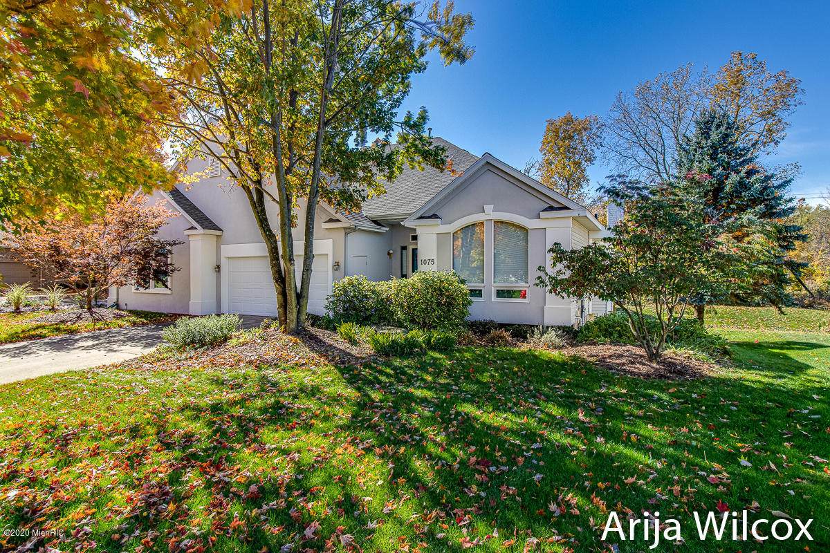 1075 Dogwood Meadows Drive - Photo 1