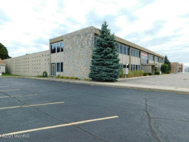 1346 Columbia Avenue - Photo 1