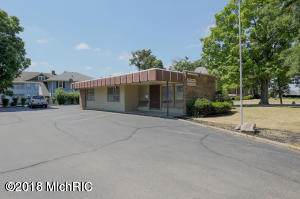 214 Capital Avenue - Photo 1