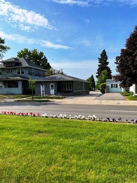 505 Ludington Avenue - Photo 1