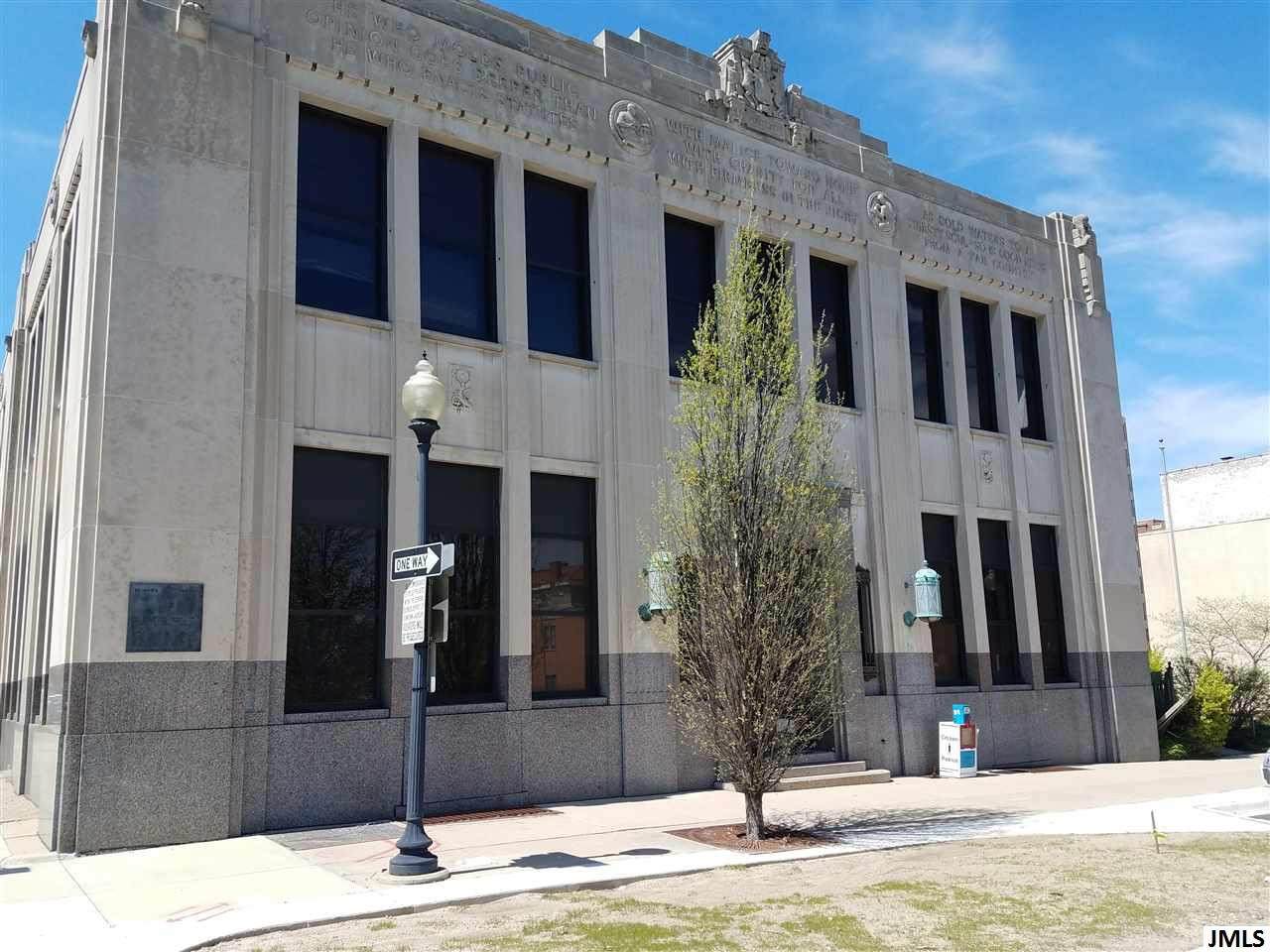 214 Jackson Street - Photo 1