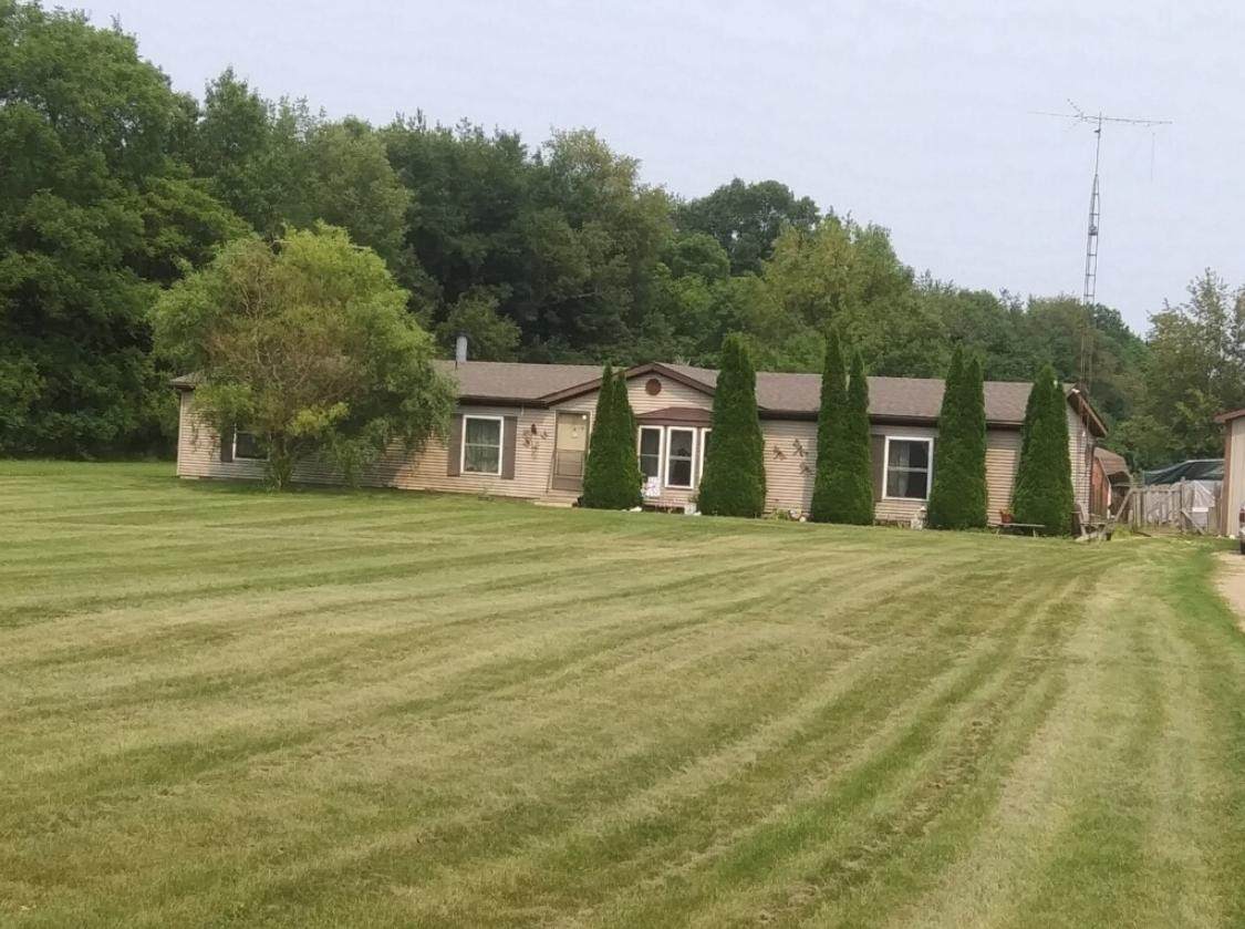 5525 28th Street - Photo 1