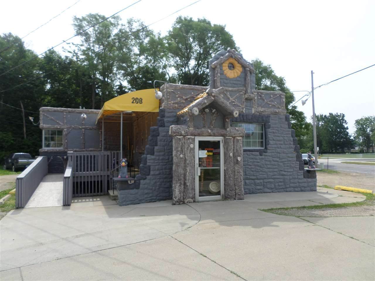 208 Napoleon Road - Photo 1