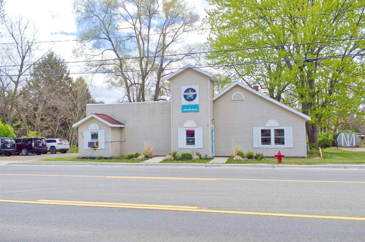 215 Main St - Photo 1