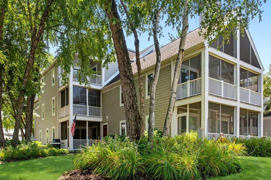 410 Oselka Drive - Photo 1