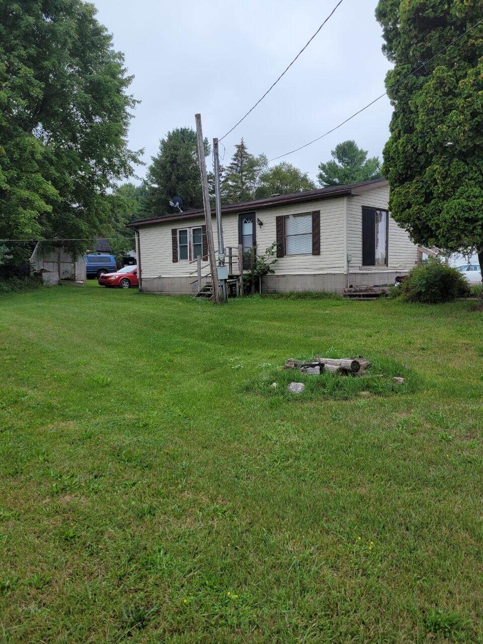 19035 Chippewa Drive - Photo 1