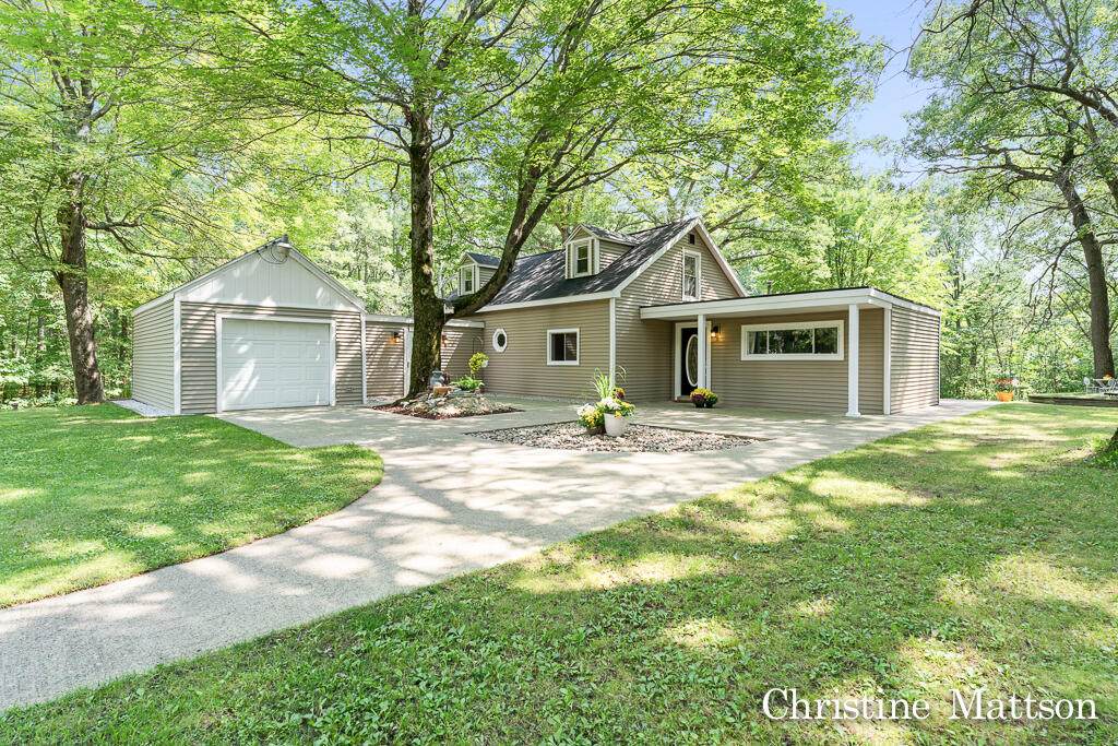 1009 Giles Road - Photo 1