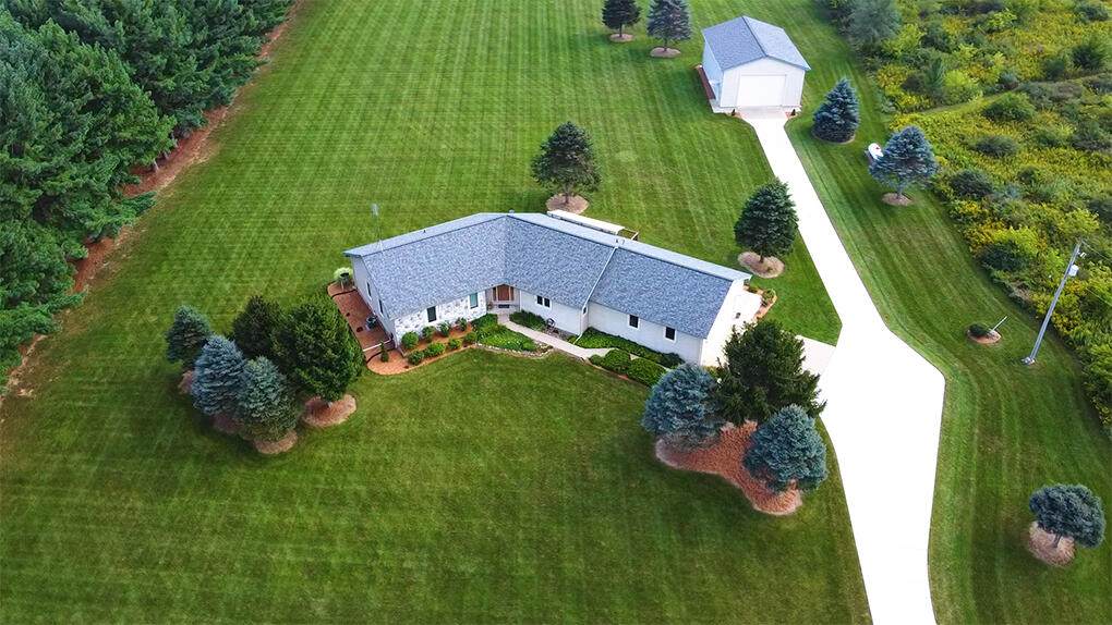 13313 King Road - Photo 1