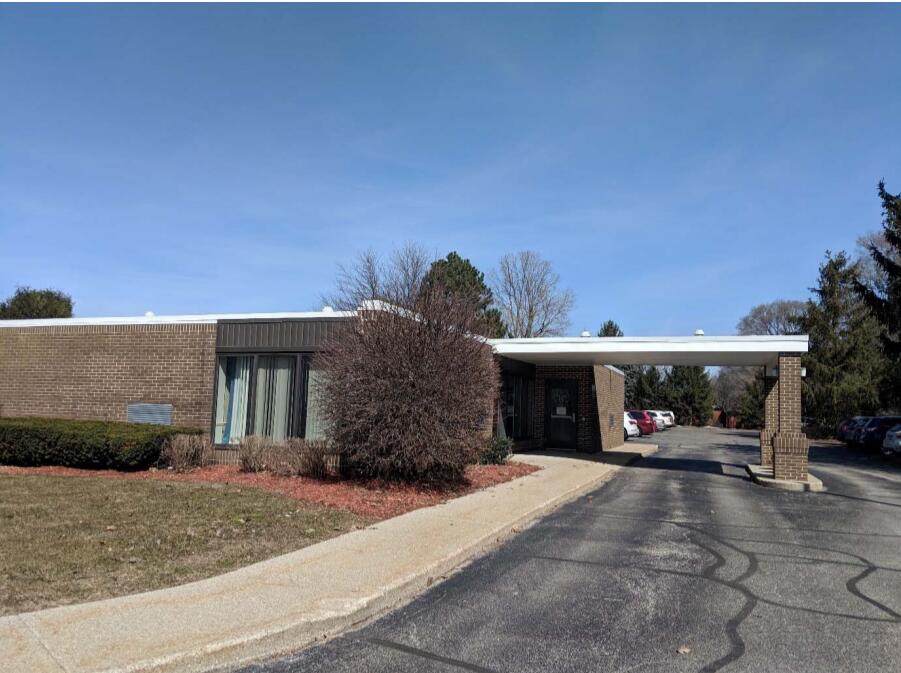 493 32nd Street - Photo 1