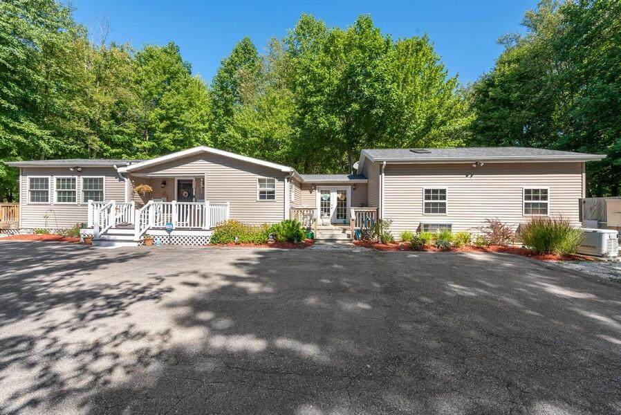 16456 Basswood Road - Photo 1