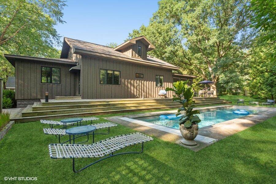 203 Shady Oak Drive - Photo 1