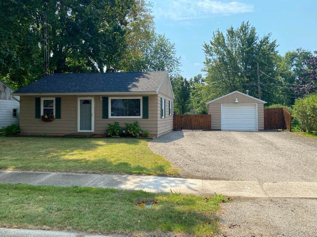 447 Parsons Avenue - Photo 1