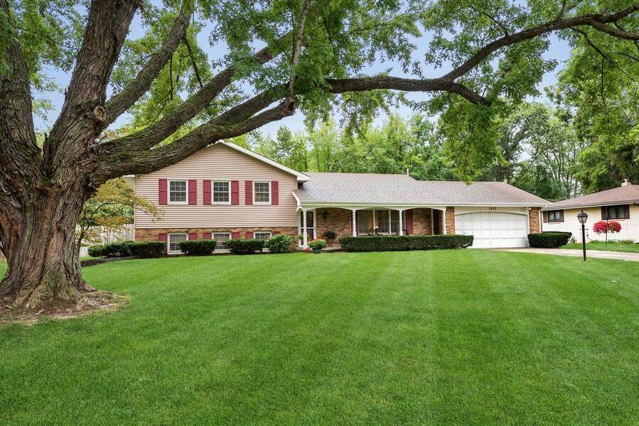 1982 Orchard Drive - Photo 1