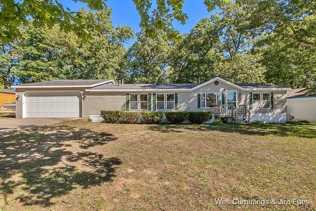 2712 Long Lake Road - Photo 1