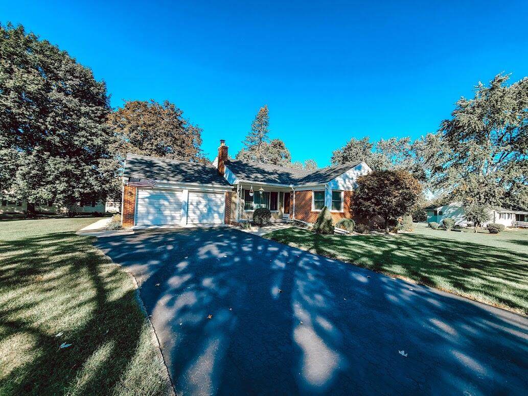764 Woodbine Street - Photo 1