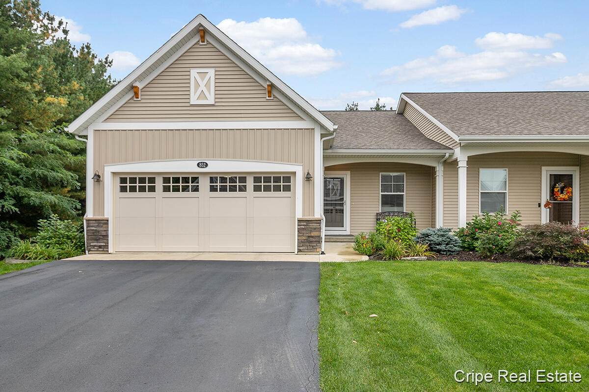 852 Center Park Drive - Photo 1