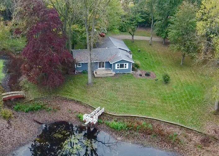 207 Meadow Lane - Photo 1