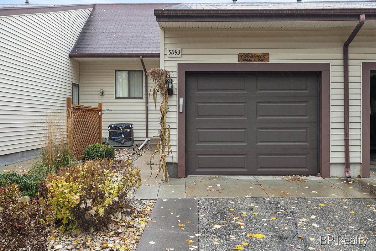 5093 Waterside Drive - Photo 1