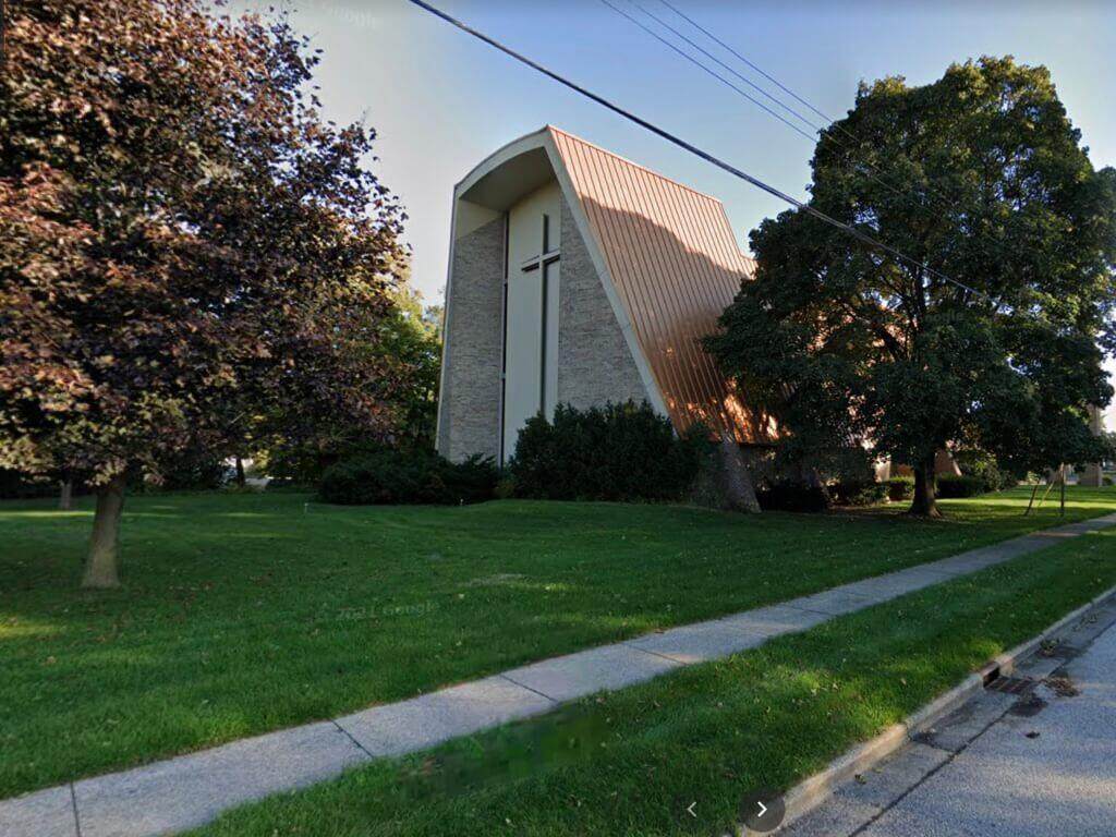 1215 Apple Avenue - Photo 1