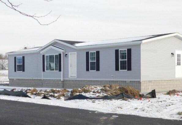 3277 Lakeland Drive - Photo 1