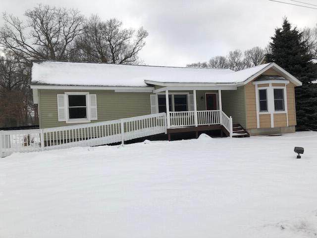 6420 Apple Avenue - Photo 1