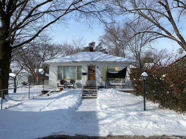 1015 Orchard Avenue - Photo 1