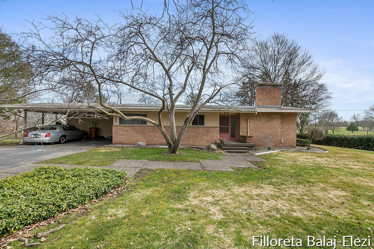 3558 Rogue River Road - Photo 1
