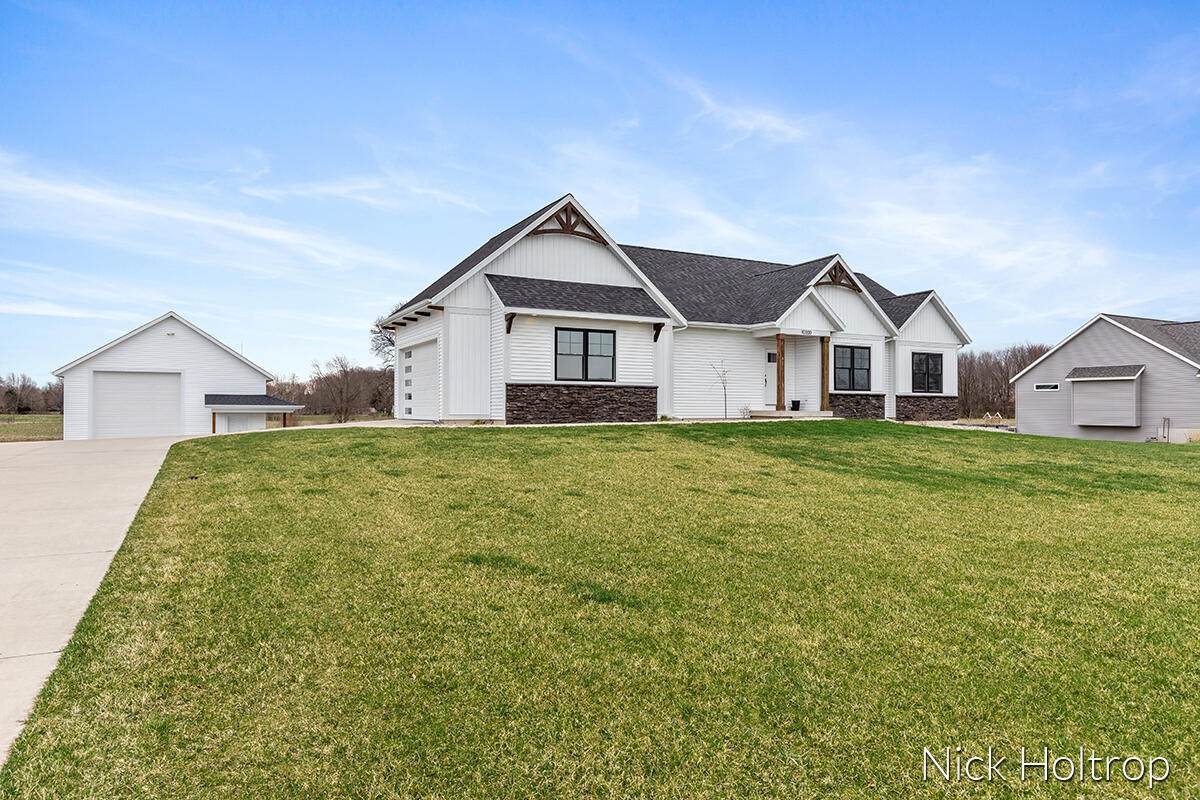 10300 Fox Meadow Court - Photo 1