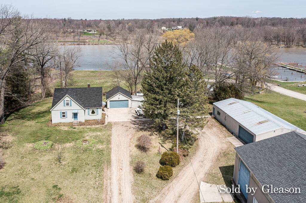 10371 Cedar Drive - Photo 1