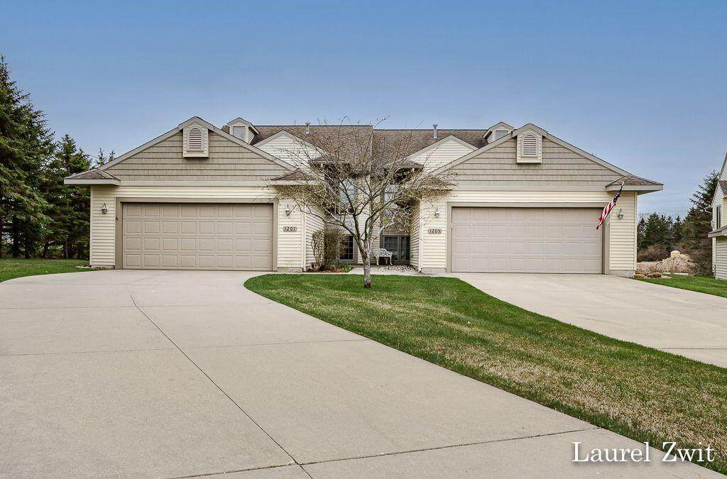 1201 Timberview Drive - Photo 1