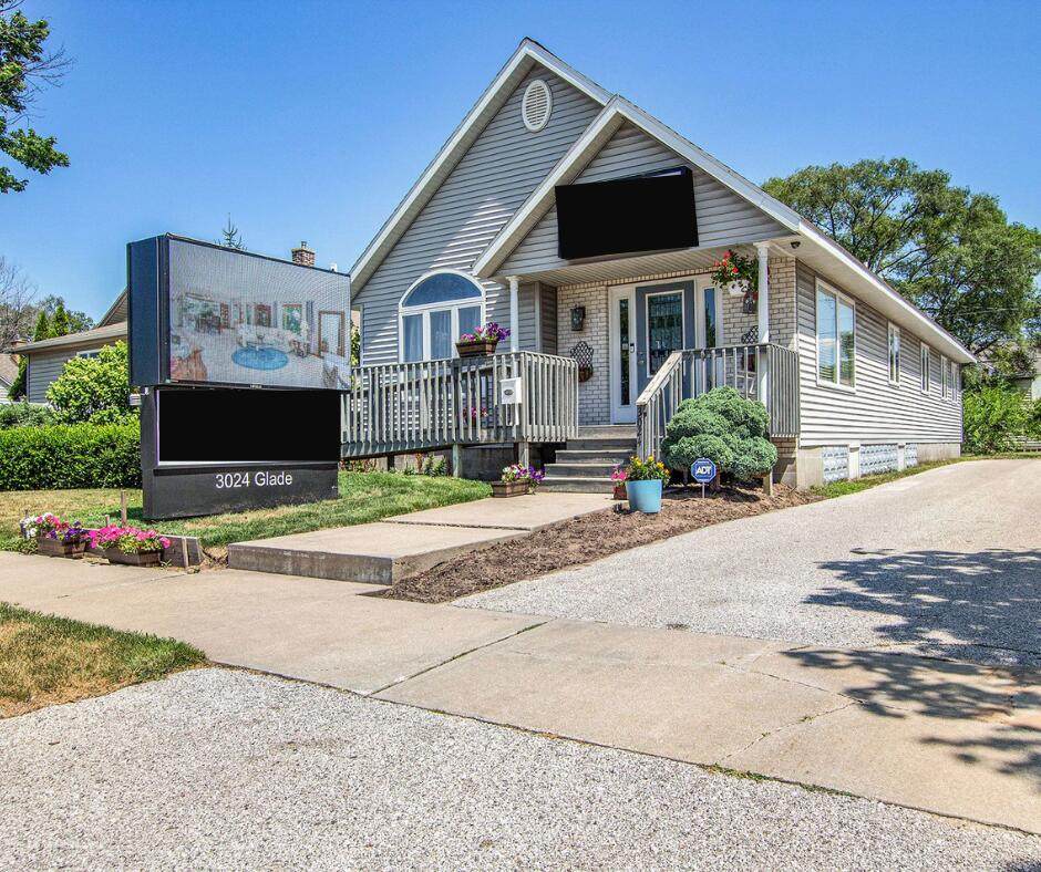 3024 Glade Street - Photo 1