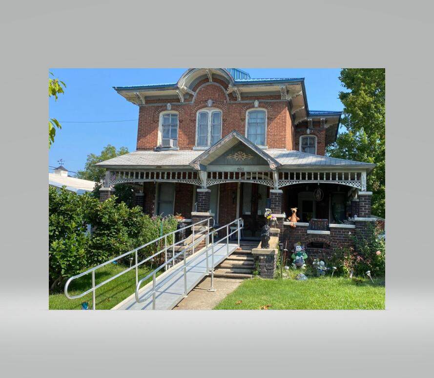306 Chicago Street - Photo 1