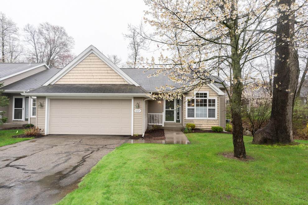 6107 Peregrine Trail - Photo 1