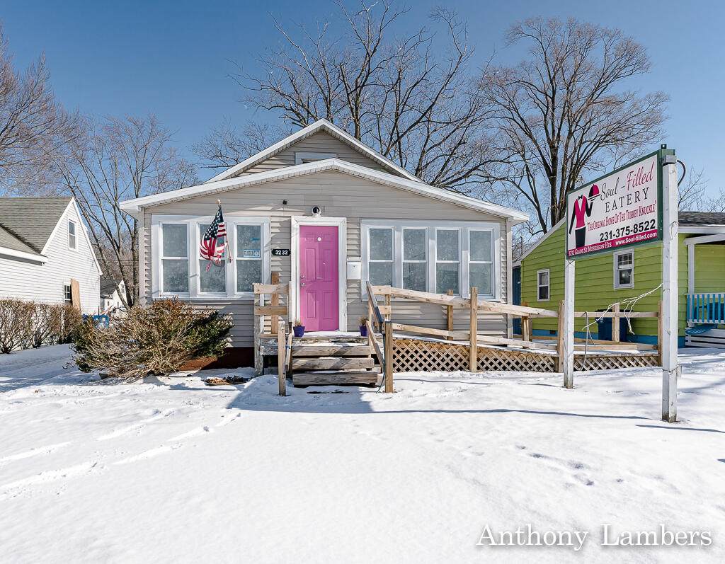 3232 Glade Street - Photo 1