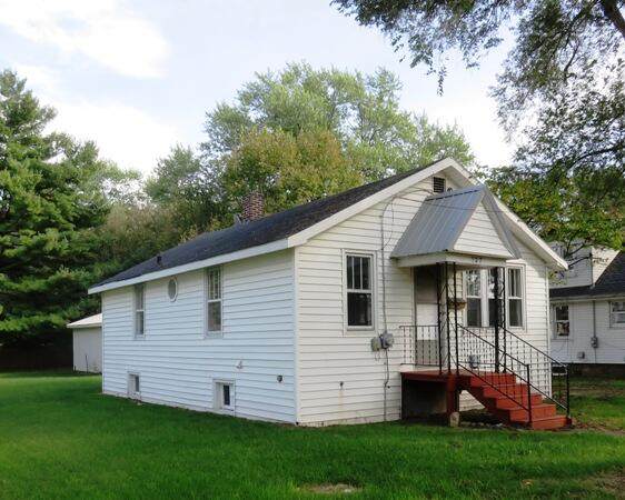 327 Walker Street - Photo 1