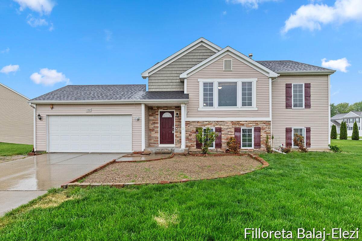 1757 Park Drive - Photo 1